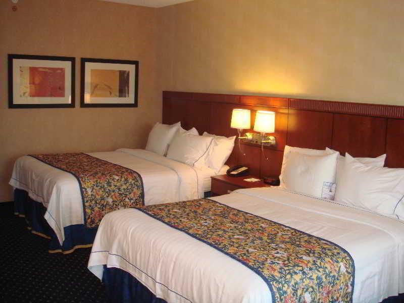 Courtyard By Marriott Gettysburg Ξενοδοχείο Δωμάτιο φωτογραφία